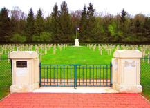 Nécropole francaise - Lacroix-sur-Meuse