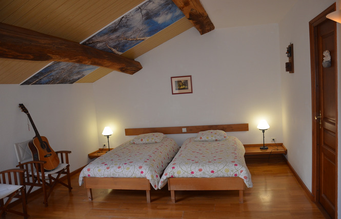 Gîte le Miradon 4 - Lachaussée