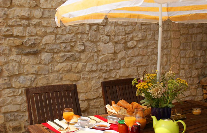 Chez Catharina oldtimer bed & breakfast 4 - Levoncourt