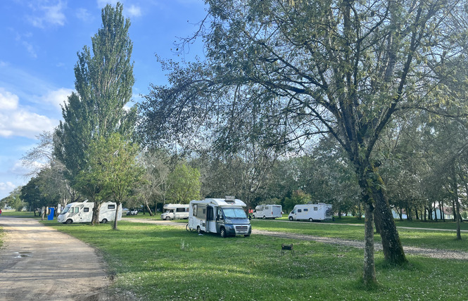 Aire de stationnement camping-car du lac de Madine - Heudicourt 1 - Heudicourt-sous-les-Côtes